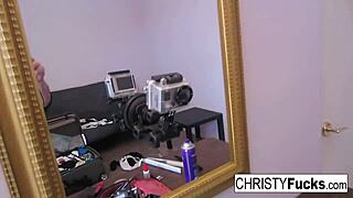 Вау! Christy Mack демонстрирует свое потрясающее тело в горячей компиляции.