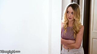 Hey, jaloux stedatter længes efter spanking fra Katie Morgan