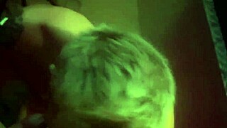 Za scénou, připravujeme kuky na gay akci