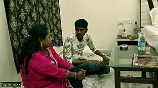 भारतीय मिल्फ कमवाली भाभी को 18+ युवा मैनेजर ने गर्म हिंदी सीन में ड्रिल किया