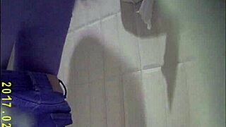 Крупный план: потрясающие русские киски писают в сборнике 2