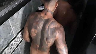 私とヴェロニカ・リンスとジョニー・ガブ、くそ、お風呂でワイルドになってアナルプレイで狂っちゃった、止められなかった！