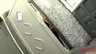 Vay be! Sapkın Lezbiyen Kıç Oyunu Sıcak Sarışınlar Aliza ve Clara G ile