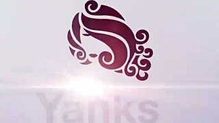 Yanks Vera celá zviazaná cíti intenzívne potešenie z hračiek na klitorise.