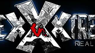 kurvasta MILF me preseneti z divjim seksom ob kavi