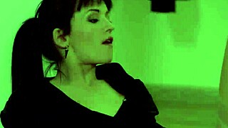 Soaked Vol 13 trae momentos salvajes de lluvia dorada al aire libre