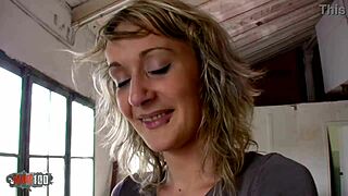 Milf Bionda Francese Magra Si Fa Prendere Nel Culo Per Soldi... Cazzo!