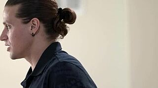 임신한 밀프 Jennifer White, 젊은 스터드에게 뜨거운 위로 받아