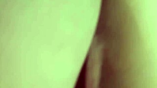 Чувственный минет переходит в фингеринг и лизание с Kiara Night, смотри, как она ласкает и глубоко заглатывает