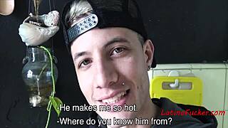 فتيات لاتينيات ثنائيات الجنس ينكن في كاميرا مخفية مقابل نقود في العام