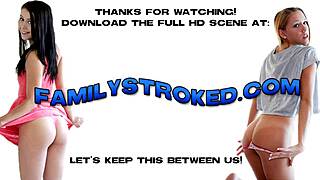 Stoute stiefbroer en -zus Josie Tucker en Peter Green worden heet in de douche