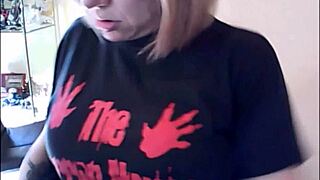 Saudara Tiri Goda Toket Cantik di Kamera Tersembunyi