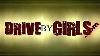 Nuori söpö Alexis Crystal iskee julkiseen seksipaikkaan orgiaan.