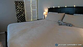 แคมเกิร์ลภรรยาเสียว เจส ไรอัน โชว์ควยดำใหญ่ท่าน้องหมา พูดสกปรกแตกก้น