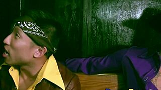 Peterfever China Gold dan FX Rios dalam aksi kumpulan gay liar