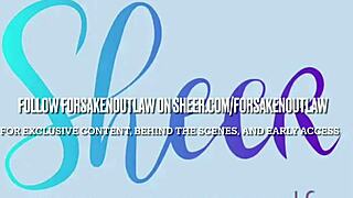 Черт, эта латина с дредами жестко трахается на кухонном столе!