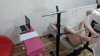 Dar götümü göstermek için açtım, daha da genişlesin diye.