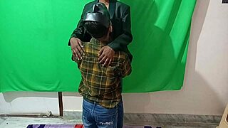 इंडियन गर्ल Fireaggain 261 Epi में गरम ब्रुनेट एक्शन