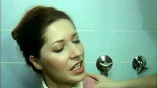 ثلاثية سوينغينغ قديمة ستينيات لندن مع مجموعة بريطانية مشعرة