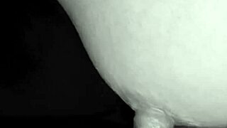 MILF Juicy Kocok Kontol Pacar Sampai Meledak di Tetek Besarnya