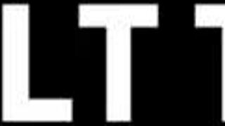 Putain oui ! Plantureuse Kenzie Taylor baise la bouche de sa belle-fille avant un 69 sauvage !