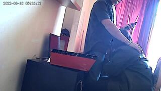 Sekretari hisap kontol bos di CCTV