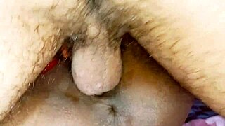 สาวมหาลัยสวยๆ โดนเย็ดหีแรงๆ ในกลุ่มสี่คน