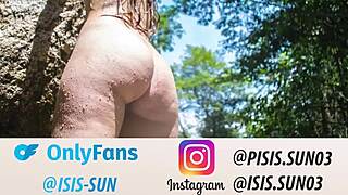 Isis Sun pragnie kutasa gejowskiego przyjaciela. Mąż nieobecny, nachyla się na pieska po creampie.