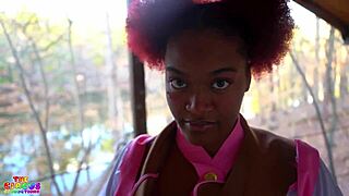 Archie Dean dalam American Whorrer Story dengan Brattty Bae sebagai Bubble Gum