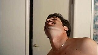 哥们，我真受不了经典Amber Lynn...第一卷太火爆了