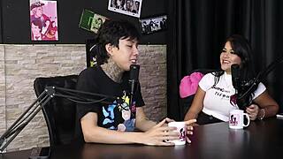 Жаждешь дикой игры свингеров с аналом и прозрачным бельем?