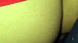 Arkadaşımın sıcak annesinin büyük memeleriyle fetiş oyunu