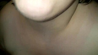 Kövér MILF megkötözve kemény BDSM baszáshoz otthon