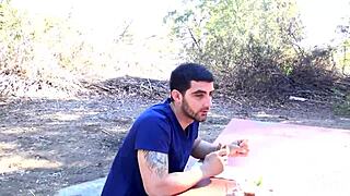 นายตรงถูกเสนอเงินให้โดนเย็ดก้นมุมมอง - เดรลิตี้