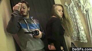 Damn, hun går bananas på solstudioet! 🔥