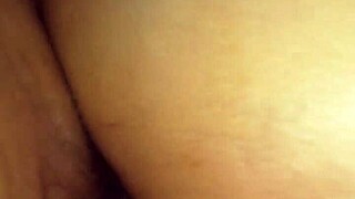J'adore ça dans mon cul serré