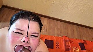 मैं अपने फेस को मेरे मैन के ह्यूज लोड से ह्यूमिलिएटेड देखना पसंद करती हूं