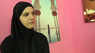 Гореща терапия с чешко-арабски аматьорски минет