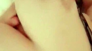 สาวเวียดนามโดนนิ้วและควยเข้าอย่างแรง