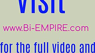 Estudiosos bisexuales empapados en lefa caliente durante trío MMF