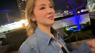 Gata Tatuada Peitudona Kanna Monta Brinquedos num Clímax 3P Selvagem