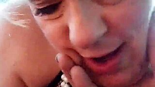 Jsem tak do toho, jak Samantha cucá můj obří pták venku