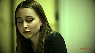 हे बेला, आज रात लेनी की गीली चूत चखना चाहोगी? - allherluv