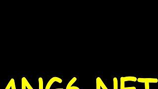 Уау, тази гореща красавица стенi високо докато я чука в стегнатия анал! 😍