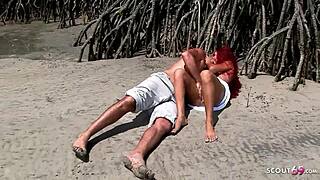 ember, ezt a vörös latin tini 18+ Marcia-t keményen baszták a strandon