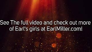 Erregende Lindsey Meadows fingert ihre heiße nasse behaarte Muschi