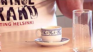 Piszkos feleség vágyik kemény baszásra hosszú séta után!