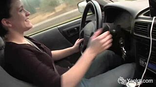 Schon mal Yanks Lou Lebonne hart im Auto abspritzen gesehen?