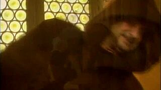 gamaiani带来两个狂野的化妆派对夜晚，充满乐趣