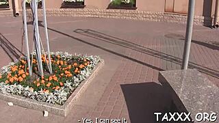 Ух, позиране и чукане на уебкам, отидох твърде жестоко!